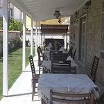 בית הארחה Mor Salkim Konagi 2*