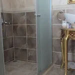 בית הארחה Mor Salkim Konagi 2*